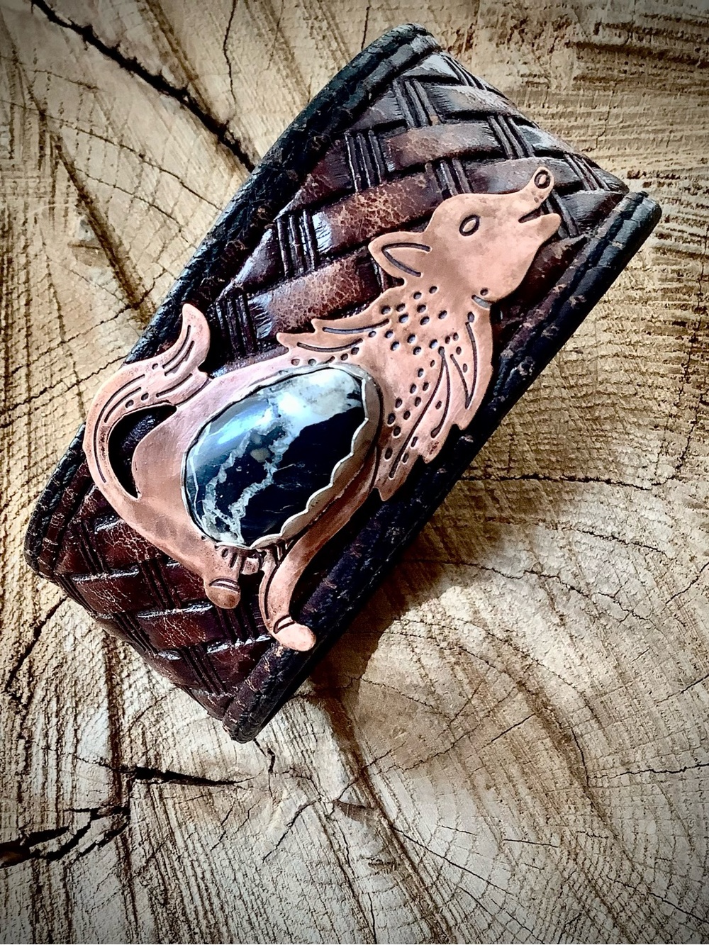 Copper Wolf /White Buffalo stone, adjustable